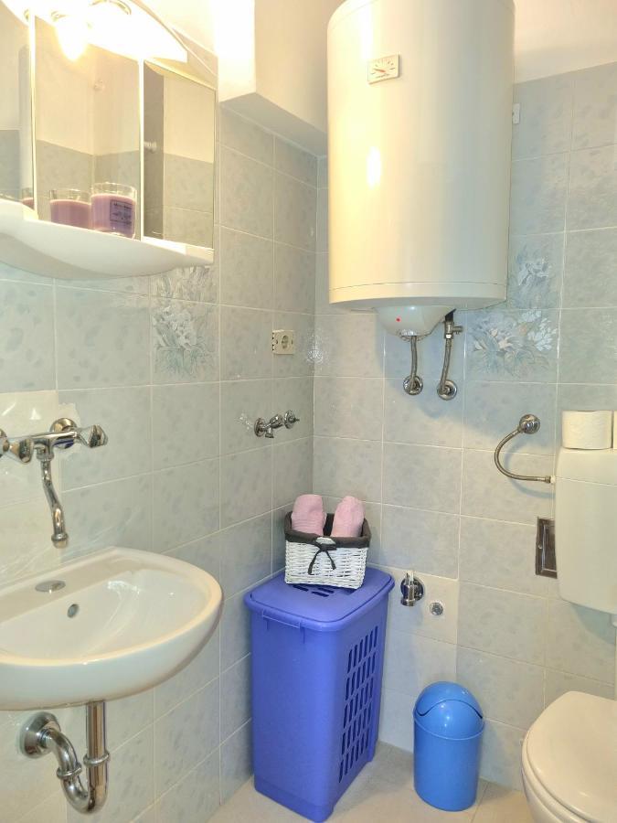 Apartment Sanja Pazin Exterior photo